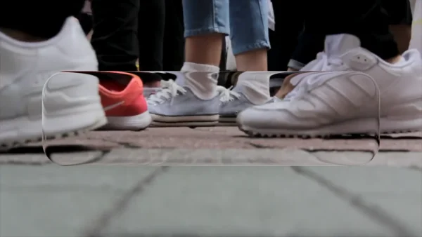 Free DaVinci Resolve Liquid Glass Effect | Liquid Glass Lite