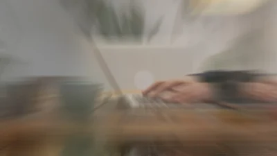 dynamic-zoom-out-with-motion-blur-and-linear-directional-blur-preview-davinci-resolve DaVinci Resolve Zoom Transitions Pack - Seamless, Dynamic & Rapid Zoom Effects